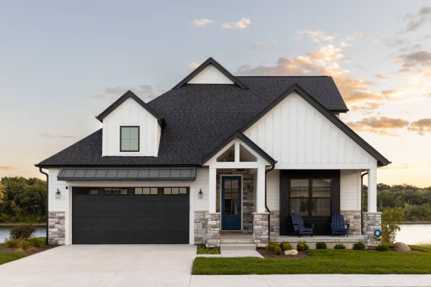 Best Chimney Flashing Repair  in Applewood, CO